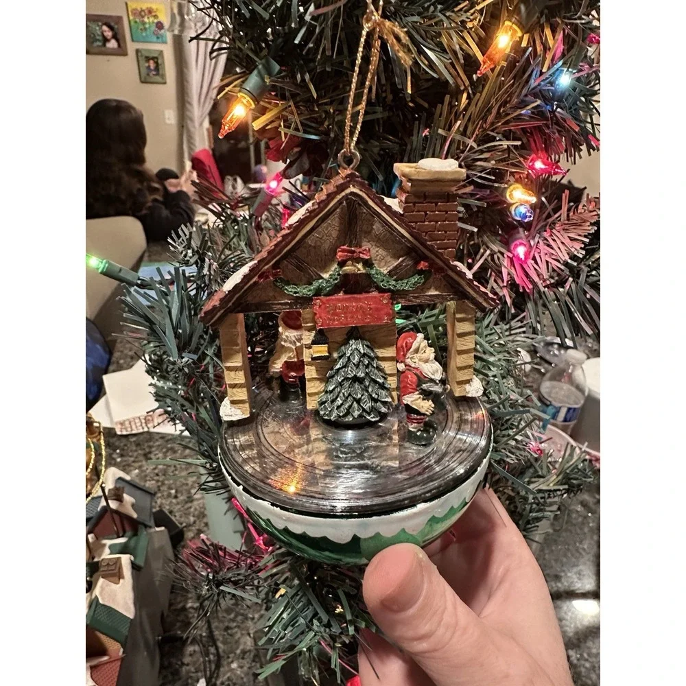 Eluceo In Motion Santa's Workshop Christmas Ornament Animated Vintage Light Plug